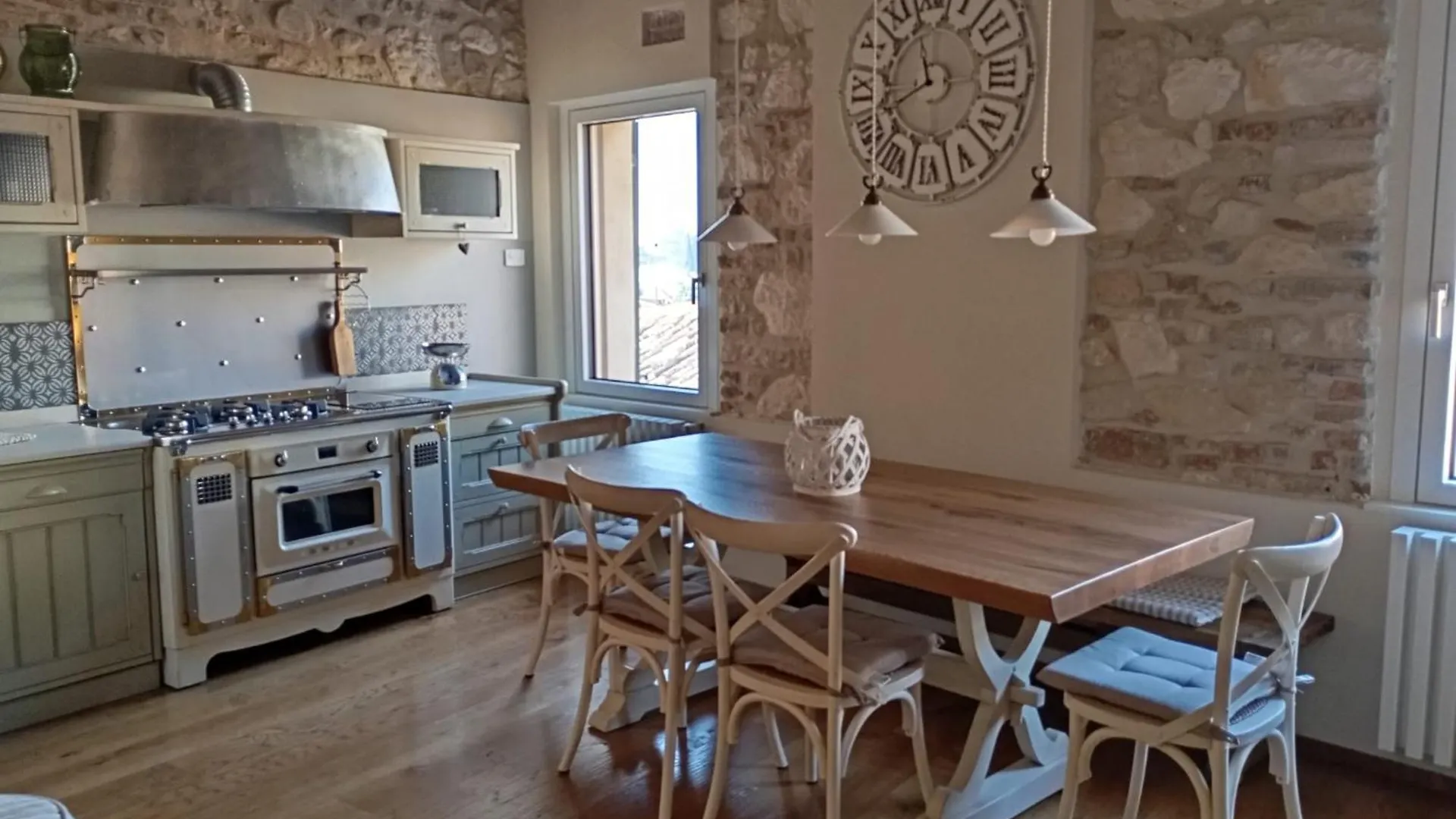 Charme Domus San Carlo Apartment Verona